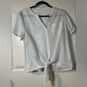J. Crew t-shirt blouse with tie front in white with pinstripes in blue - size XL